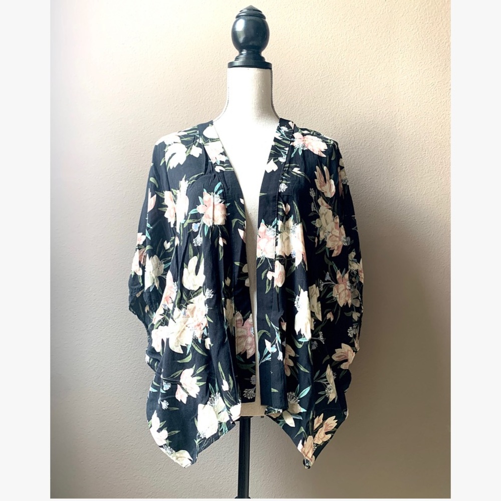 Floral Shall